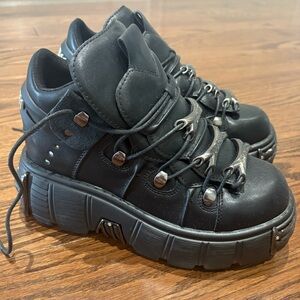 Chunky Black Platform Sneakers